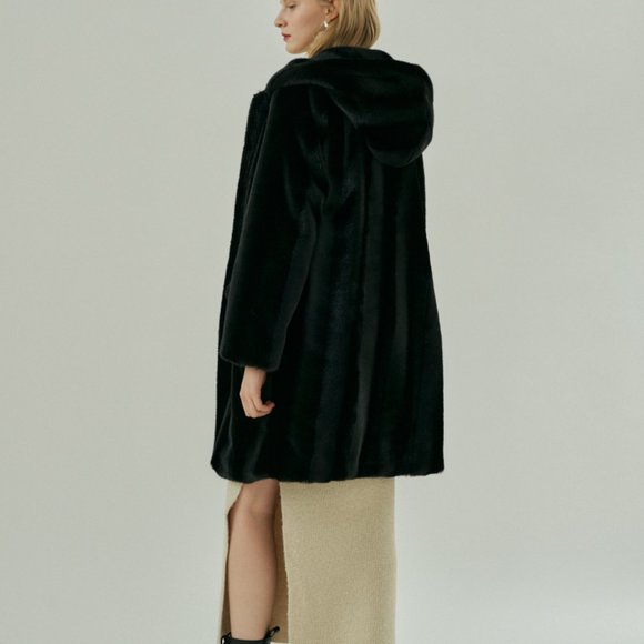 Molliolli - Bonnie Fur Hood Coat - Picture 2 of 11